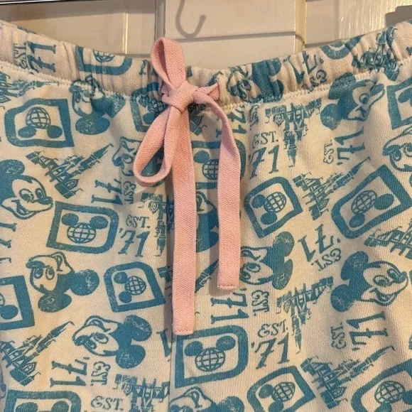 Disney sleep shorts in blue and white womans xl - Picture 2 of 4